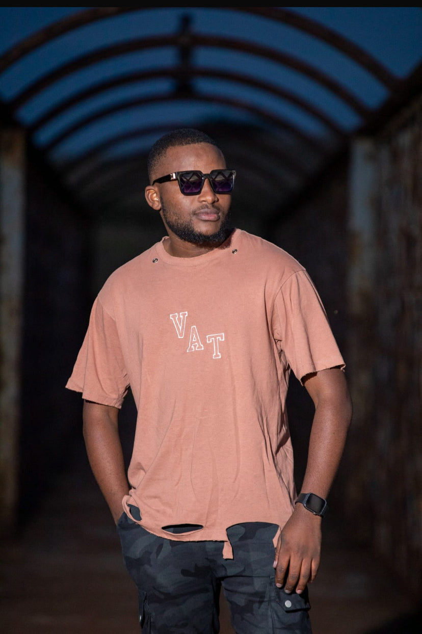 V.A.T ripped off dropsholder shirt